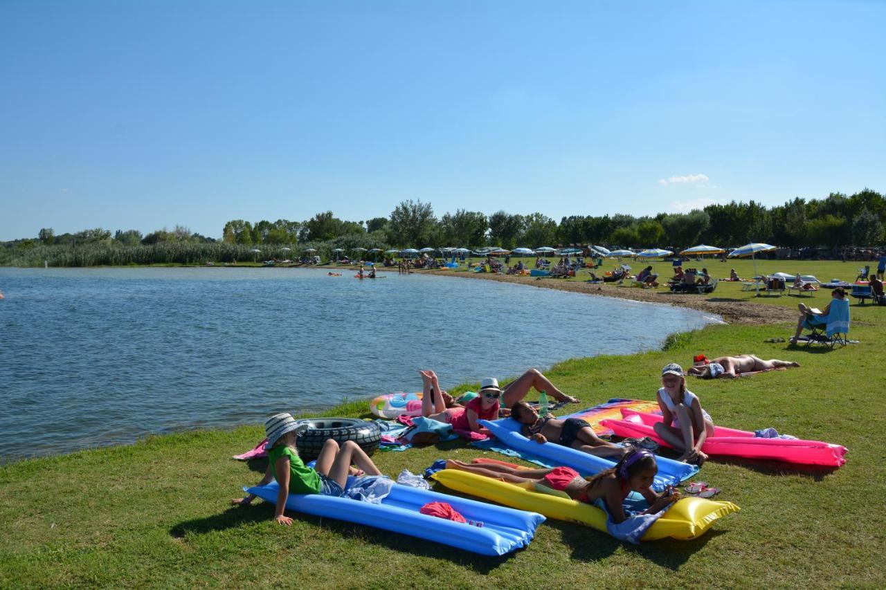 Camping Badiaccia Village กัสติลโยเน เดล ลาโก ภายนอก รูปภาพ